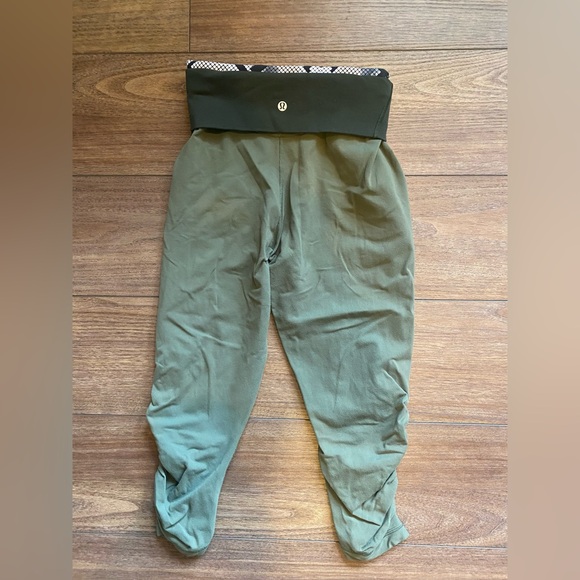 Lululemon Sunset Salutation Crop - Picture 10 of 13